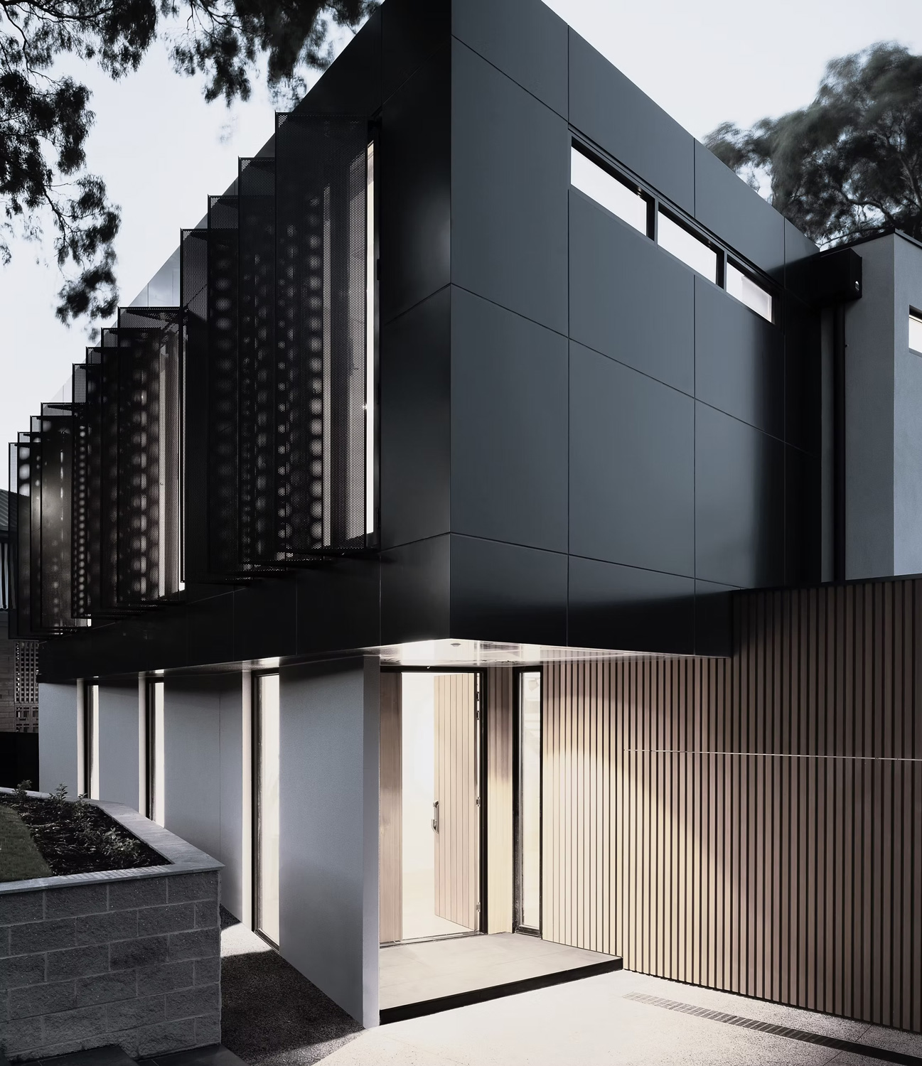 COMBATIVEHOMES gal2