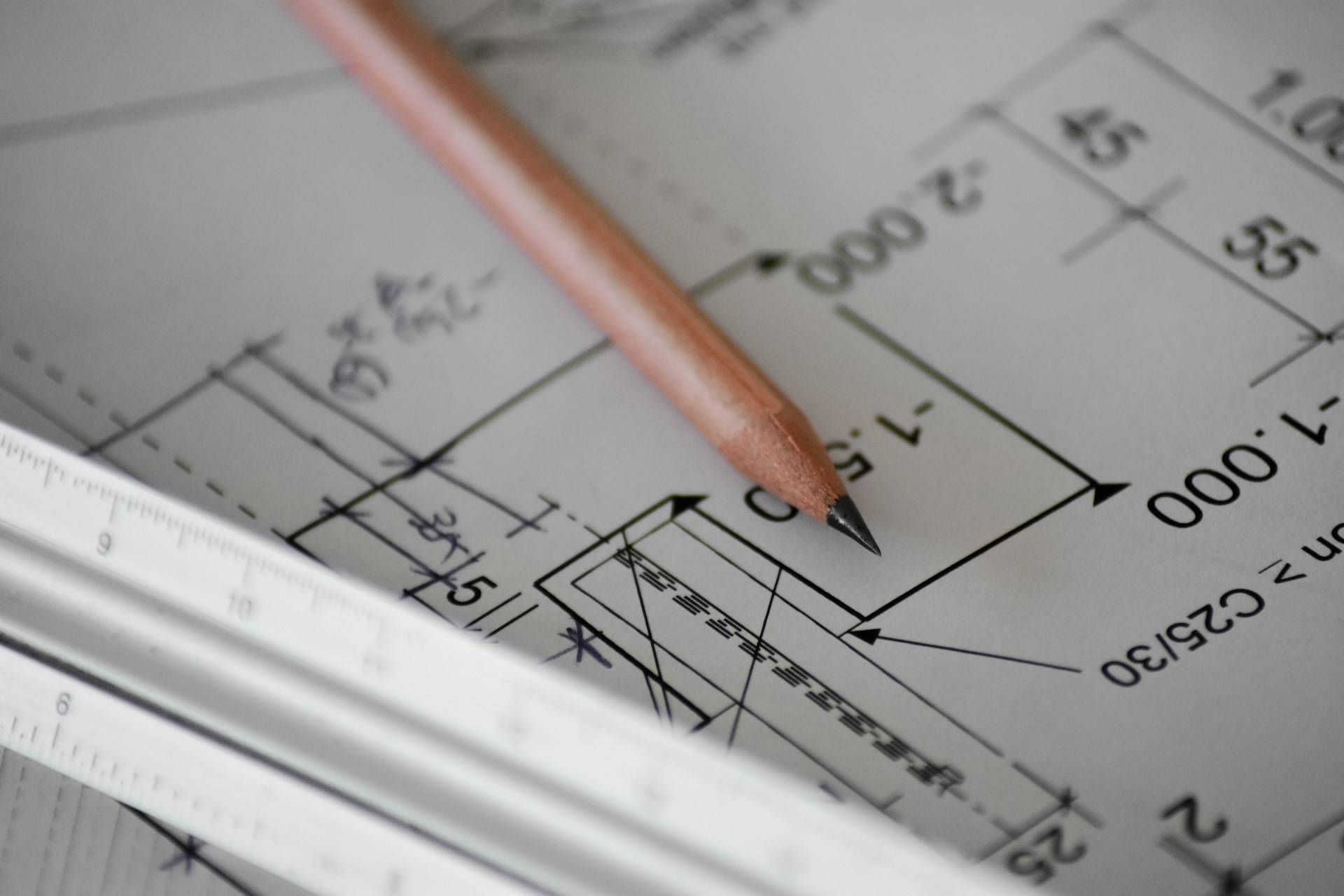 COMBATIVEHOMES services etude